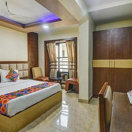 Fabhotel Central Palace Chennai Eksteriør bilde